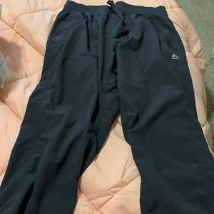 Grey RBX athletic cropped pants